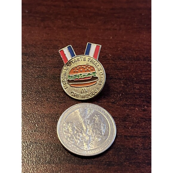 McDonald’s Crew 2000 Taste Trials Game Medal Employee Lapel Hat Pin - Picture 2 of 3